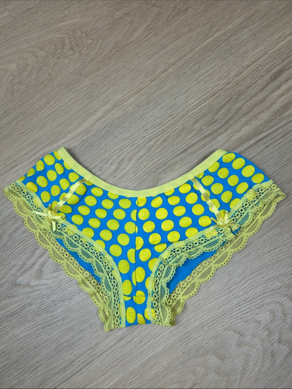 Polk Dot Cheeky Panty S